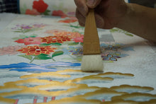 画像をギャラリービューアに読み込む, 金彩クッション/古鏡 螺鈿仕様