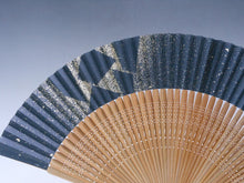 画像をギャラリービューアに読み込む, 紳士用夏扇子 箔動シリーズ 粉箔 黒(山武扇舗)