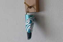 画像をギャラリービューアに読み込む, key wrap-彩-(光琳水に千羽鶴)takenakakinsai