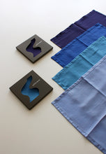 画像をギャラリービューアに読み込む, KYOTO BLUE ハンカチ ボタニカルダイ 花染め麻はんかち 桔梗(山本仁商店)