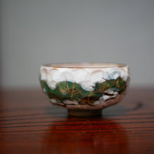 画像をギャラリービューアに読み込む, 面取りぐい吞み-雪松-(俊山窯)