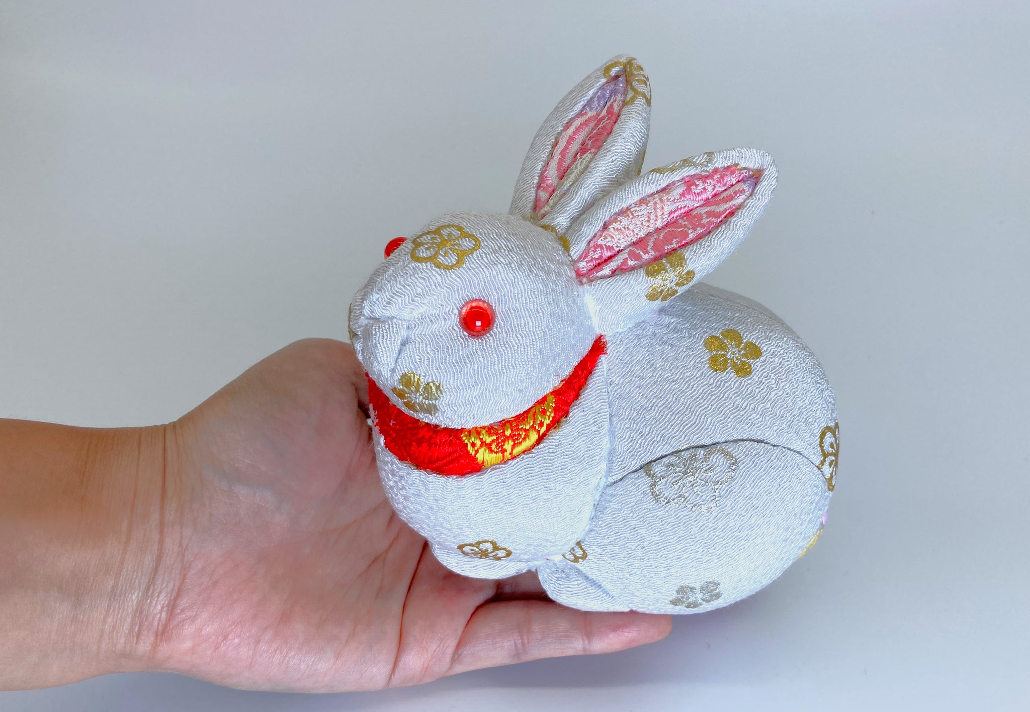 木目込人形－2023年干支－うさぎ（大）（橋本人形店） – 京の逸品物語